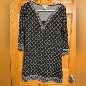 White House Black Market size Medium 3/4 sleeve blouse